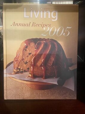 Martha Stewart Living Annual Recipes 2005 - Beige & Brown Cover
